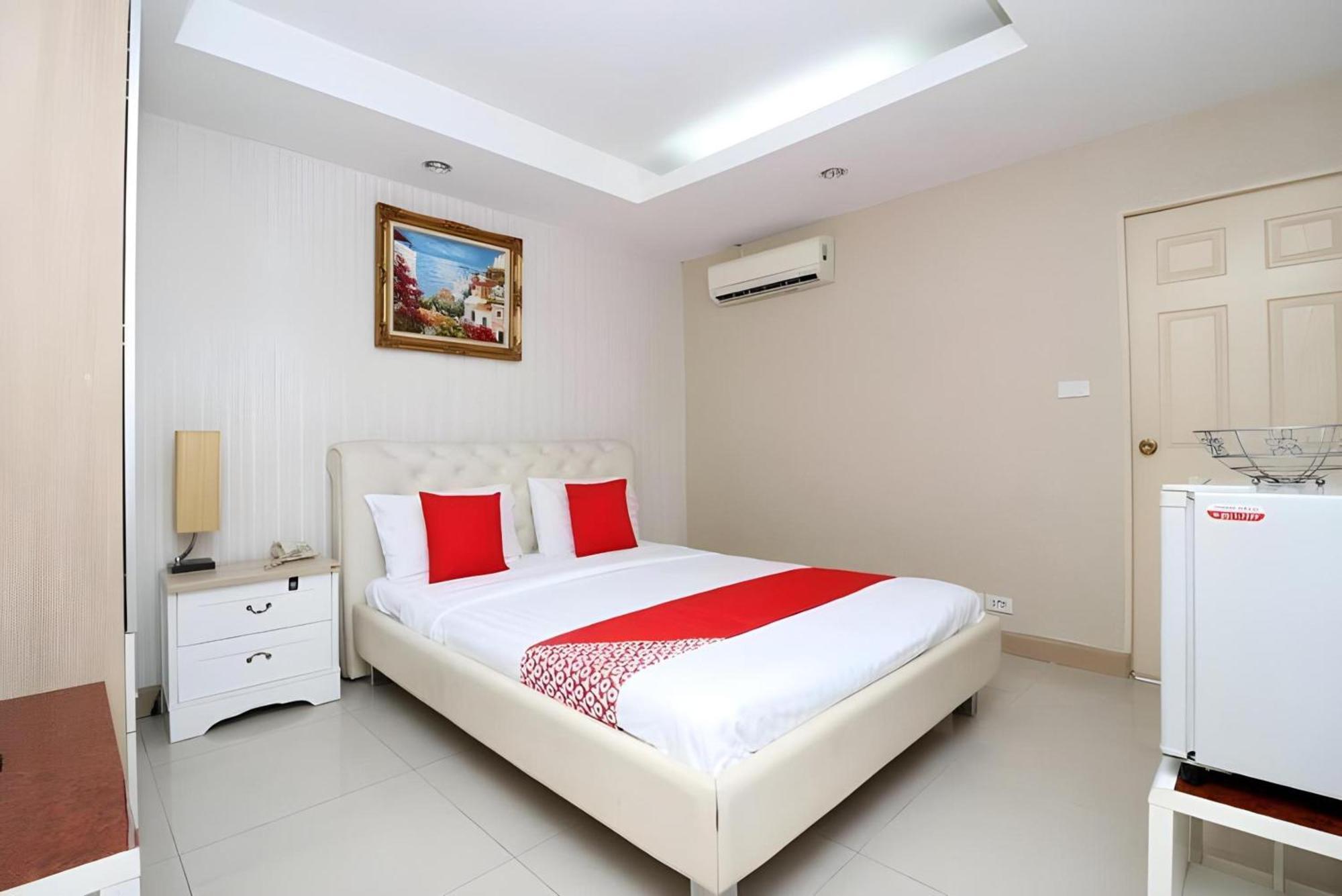 Diamond Residence Silom Bangkok Luaran gambar