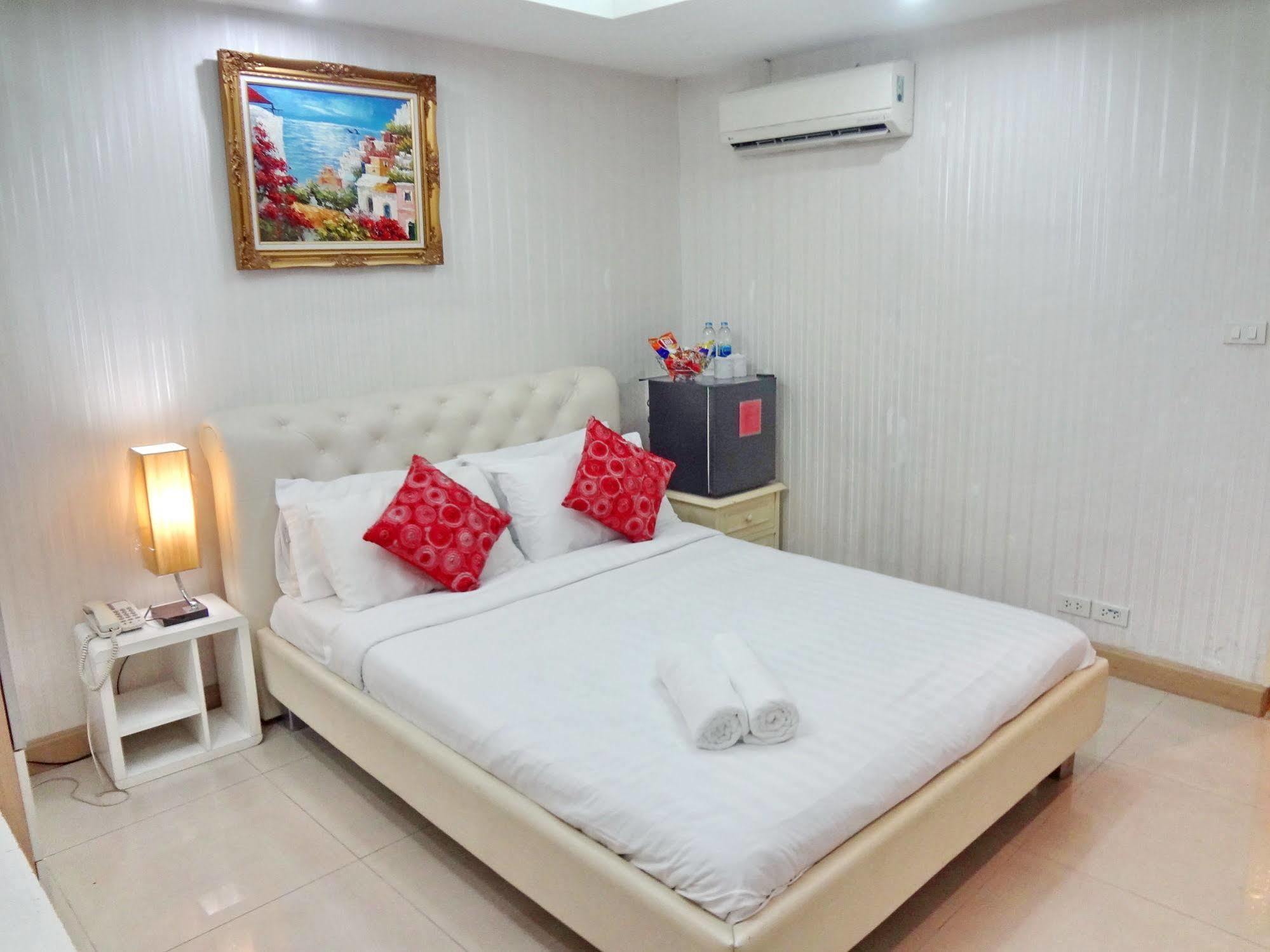 Diamond Residence Silom Bangkok Luaran gambar